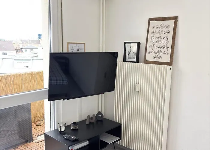 Soh Rent Cozy Wifi Terrasse St Aloise 公寓 *